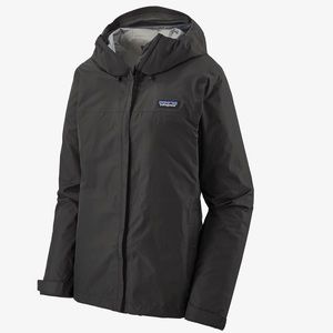 ***BRAND NEW *** no tag- Patagonia Raincoat
